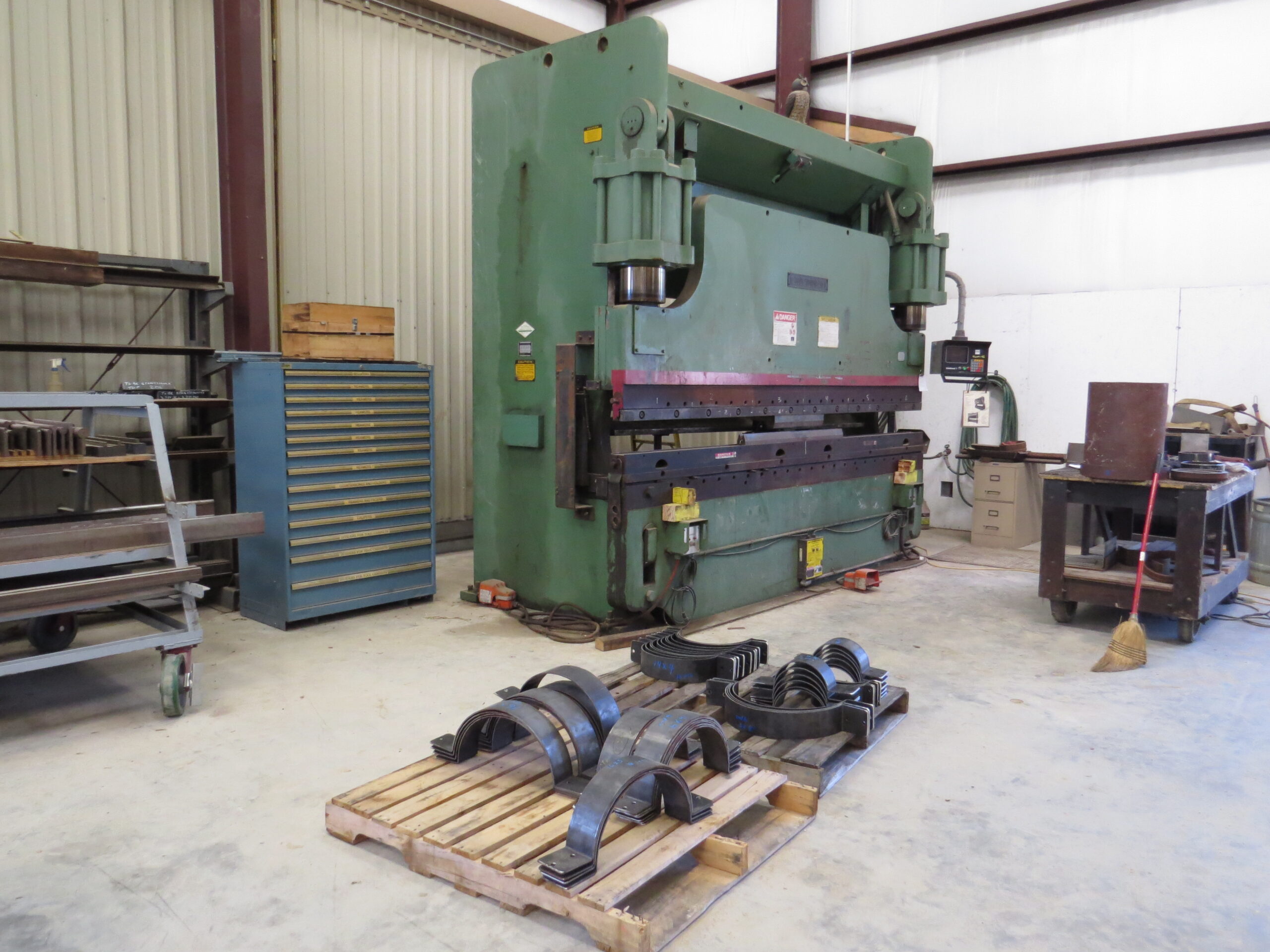 350 ton press brake